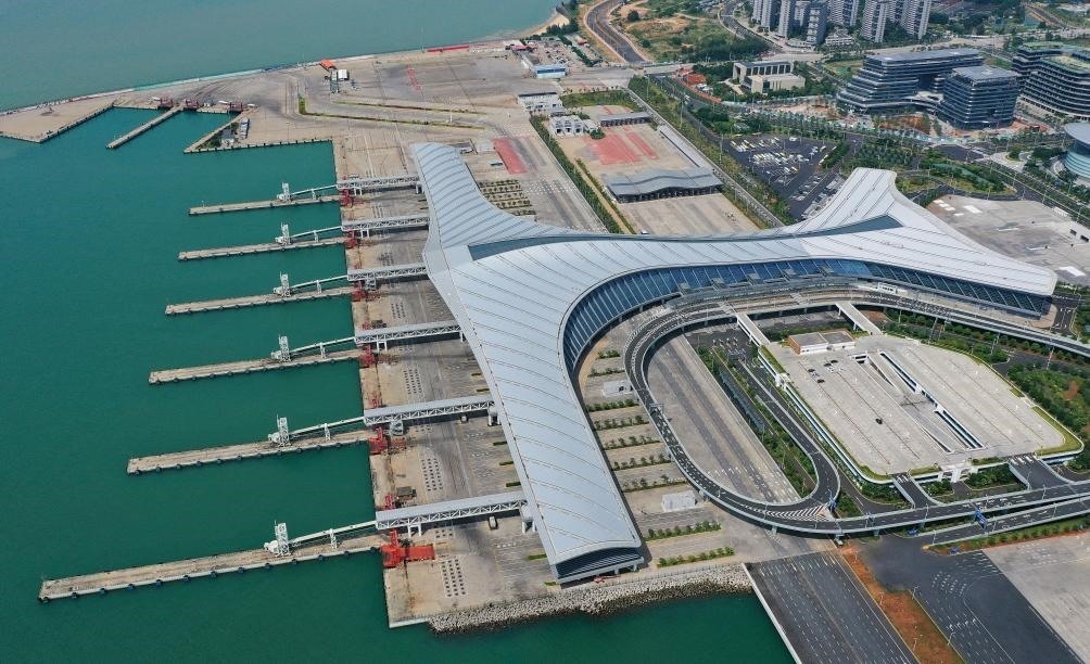 這是已經(jīng)停航的?？谛潞８郏?月4日攝，無人機(jī)照片）。新華社記者 郭程 攝