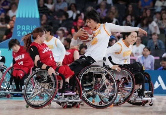 巴黎殘奧會｜“撞車、摔倒，我們都習(xí)慣了”