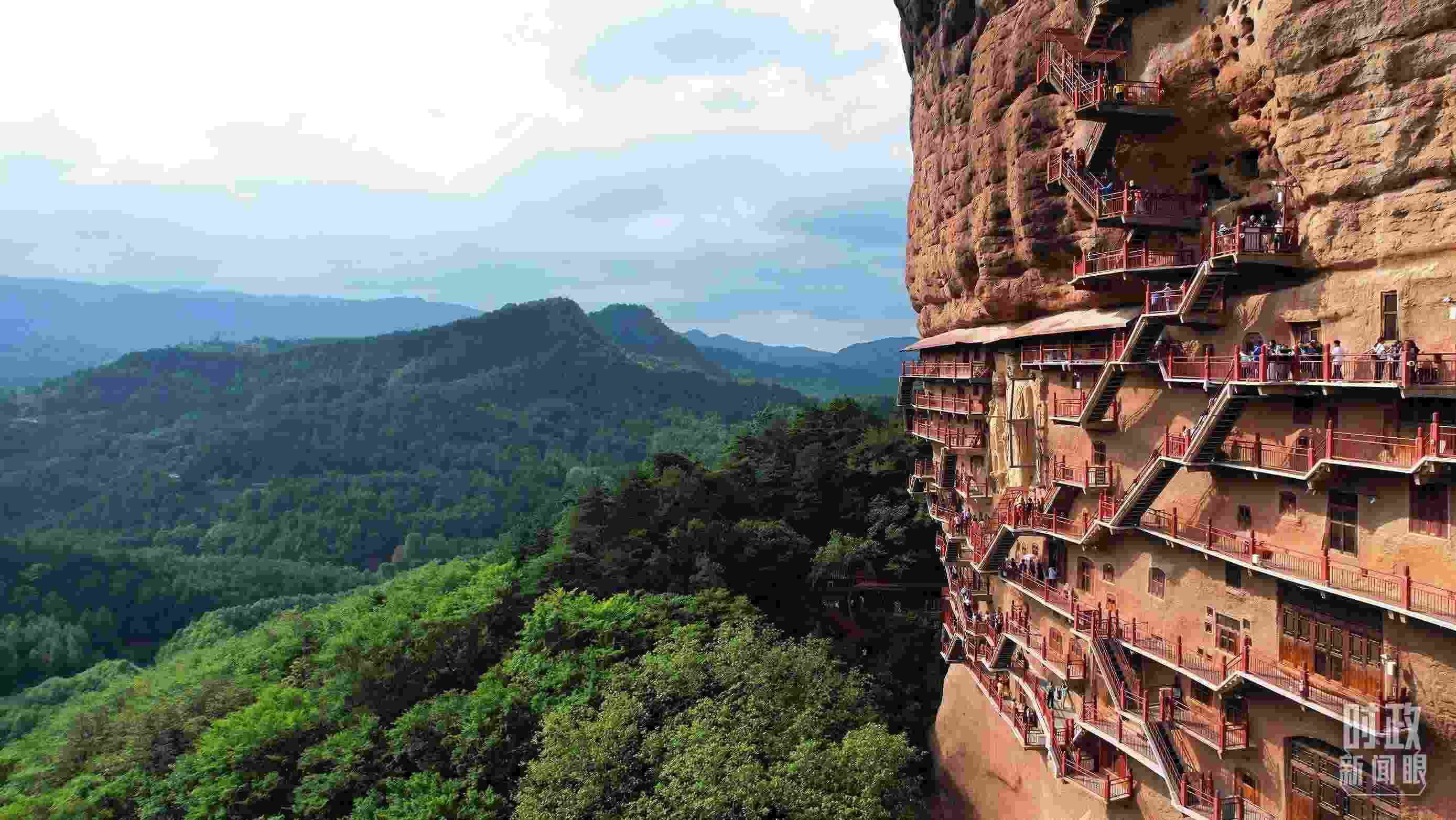 △ 麥積山石窟。（總臺記者馬凌峰拍攝）