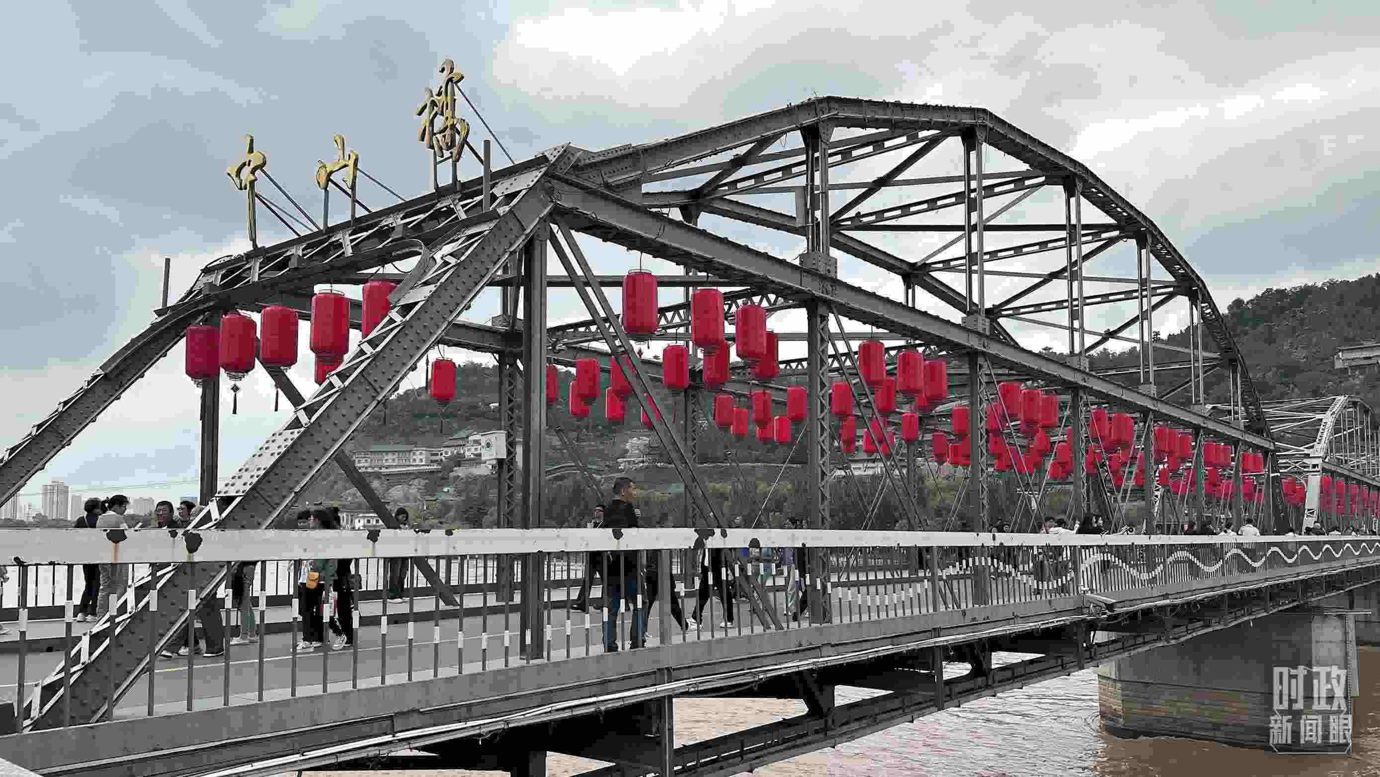 △中山橋。（總臺央視記者范一鳴、覃思拍攝）