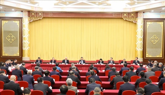 2024年3月6日，中共中央總書記、國家主席、中央軍委主席習(xí)近平看望參加全國政協(xié)十四屆二次會議的民革、科技界、環(huán)境資源界委員，并參加聯(lián)組會，聽取意見和建議。新華社記者 黃敬文 攝