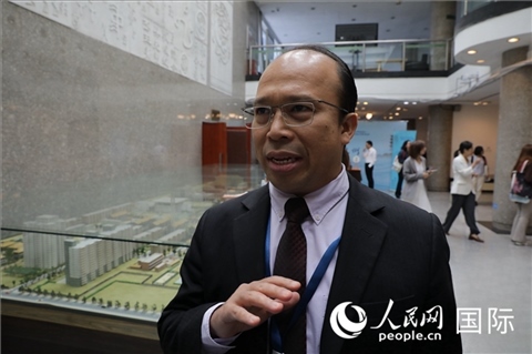 馬來西亞駐華使館參贊阿茲蘭接受人民網(wǎng)采訪。人民網(wǎng) 王婧攝