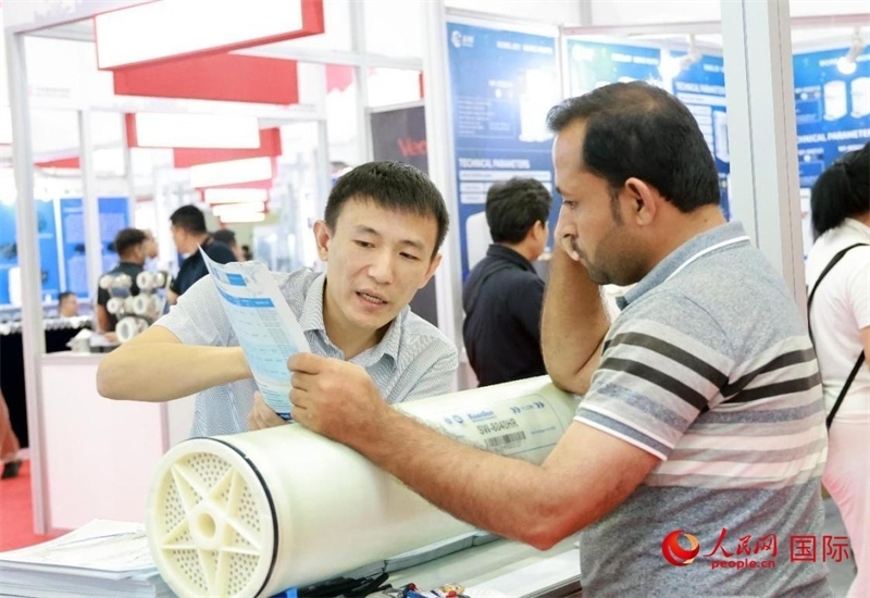 中企產(chǎn)品介紹。人民網(wǎng)記者管克江攝