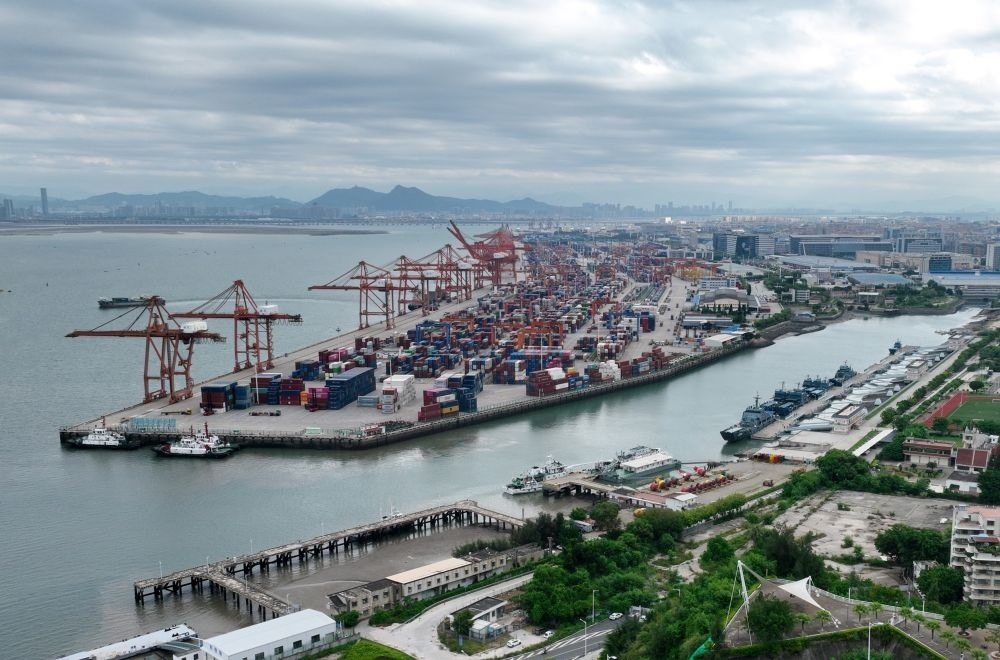 這是中國（福建）自由貿(mào)易試驗(yàn)區(qū)廈門片區(qū)內(nèi)的廈門海天碼頭（2024年9月4日攝）。