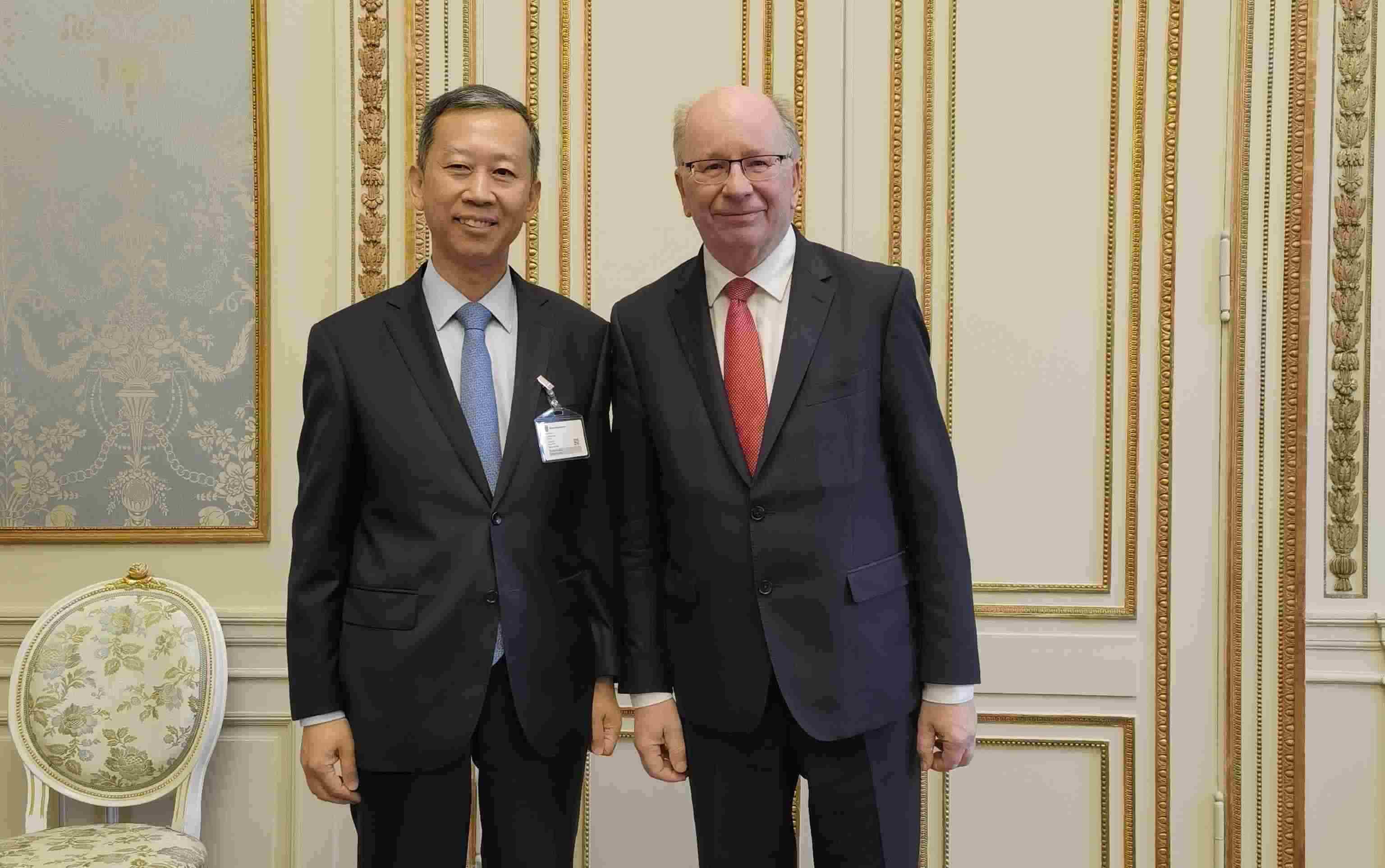 中國駐瑞典大使崔愛民會見瑞典外交國務(wù)秘書哈特留斯。 中國駐瑞典大使館供圖