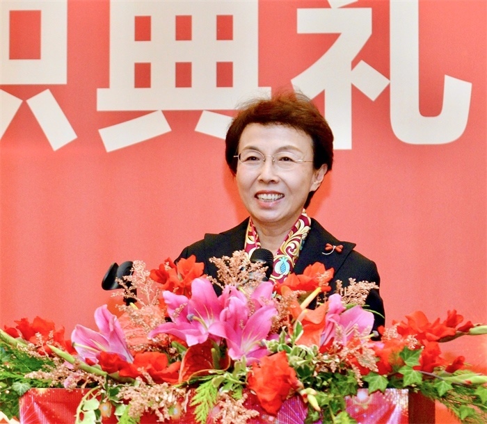 中國僑聯(lián)副主席程紅出席比利時浙江籍僑團聯(lián)盟第二屆主席團就職典禮并致辭。比利時浙江籍僑團聯(lián)盟供圖