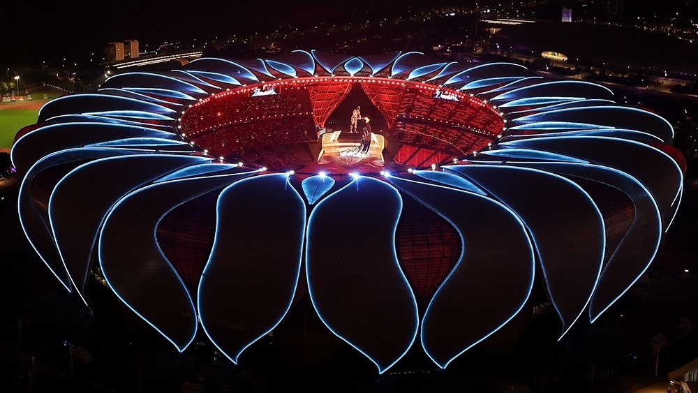 2023年9月23日，第19屆亞洲運動會開幕式上，最后一棒火炬手汪順和“數(shù)字火炬手”在開幕式上點燃主火炬。