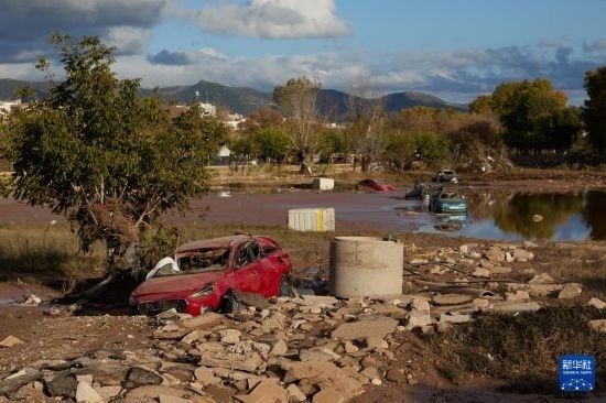 這是11月2日在西班牙烏鐵爾拍攝的受災(zāi)區(qū)域。新華社記者 孟鼎博 攝