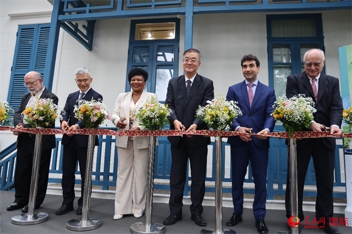 活動(dòng)上，中巴嘉賓共同為“茶緣·中巴友誼園”剪彩，標(biāo)志著中巴友誼園中“茶之道”展覽正式開幕。人民網(wǎng)記者 張志文攝