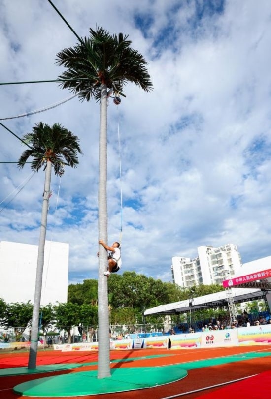 11月23日，海南隊(duì)選手曾祥天在比賽中。新華社記者 楊植森 攝