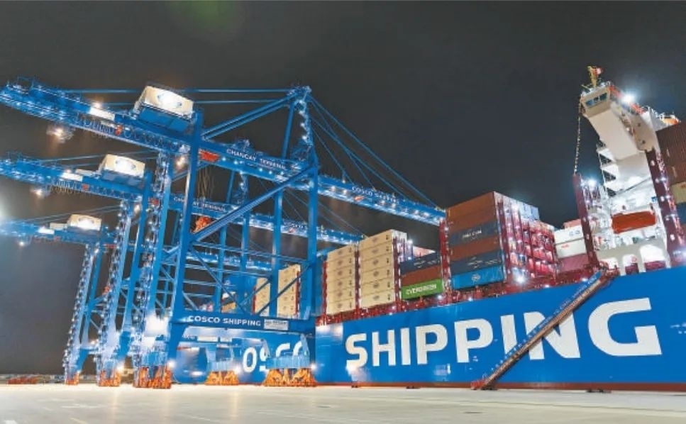 秘魯錢凱港是中秘共建“一帶一路”重點項目，于當(dāng)?shù)貢r間11月14日正式開港。開港后，中秘間單程海運時間縮短至23天，節(jié)約20%以上的物流成本。圖為錢凱港一角。新華社記者 李夢馨 攝