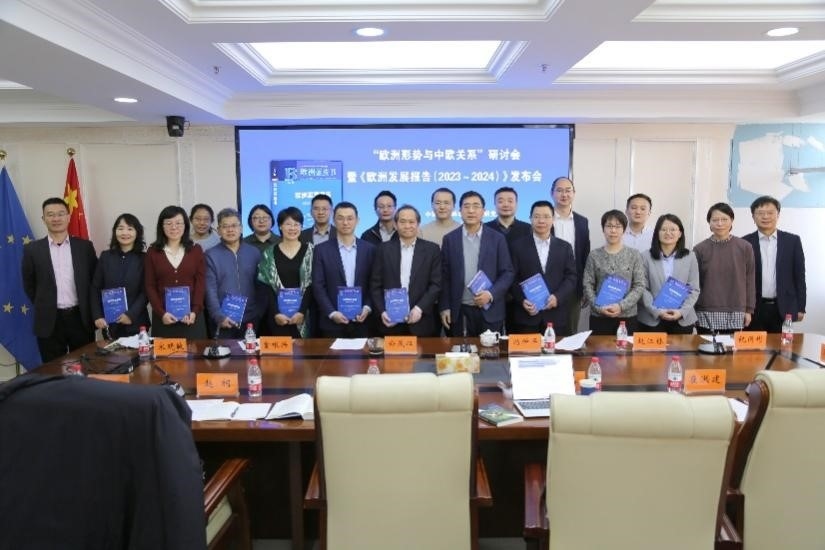 參會(huì)人員合影。吳迪攝