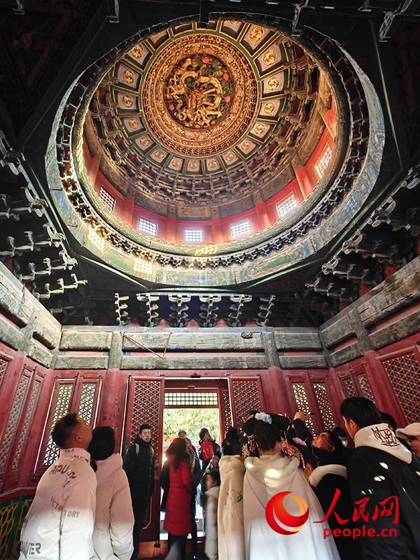 2025年1月，游客正在故宮博物院參觀。人民網(wǎng)記者 韋衍行攝