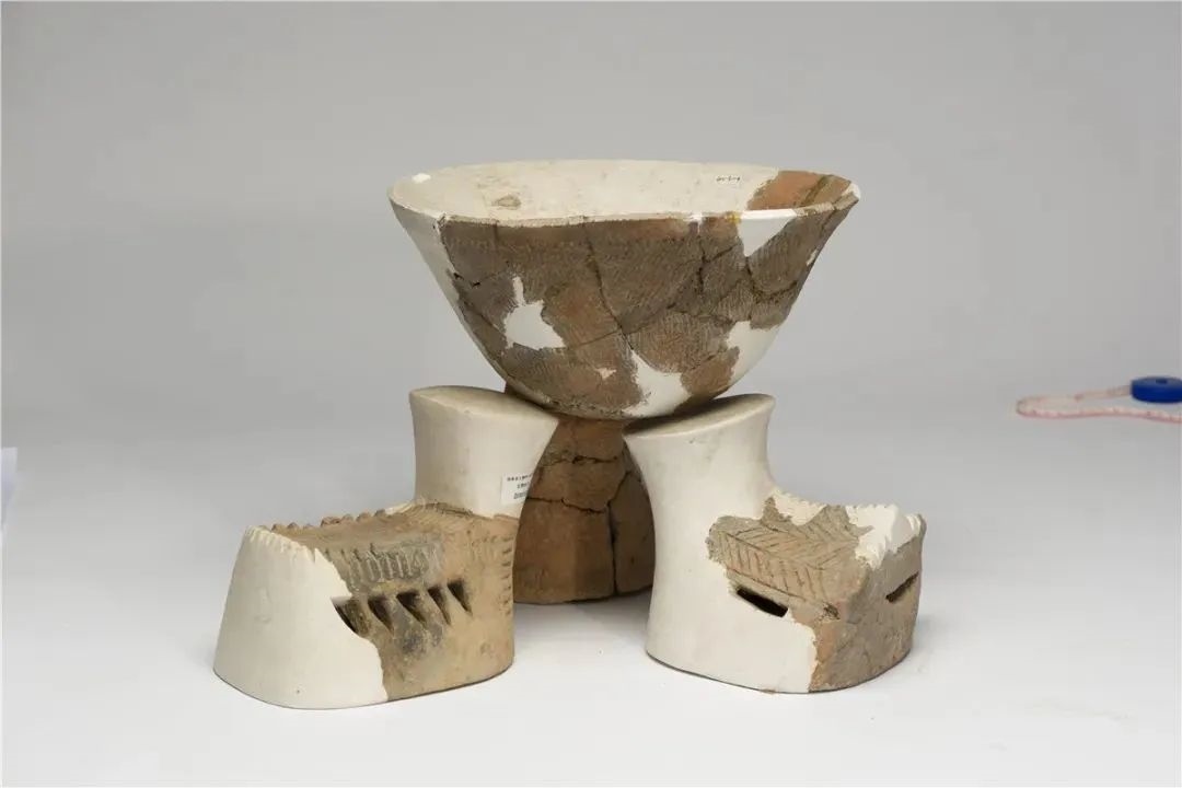陶缽支座組合。國博供圖