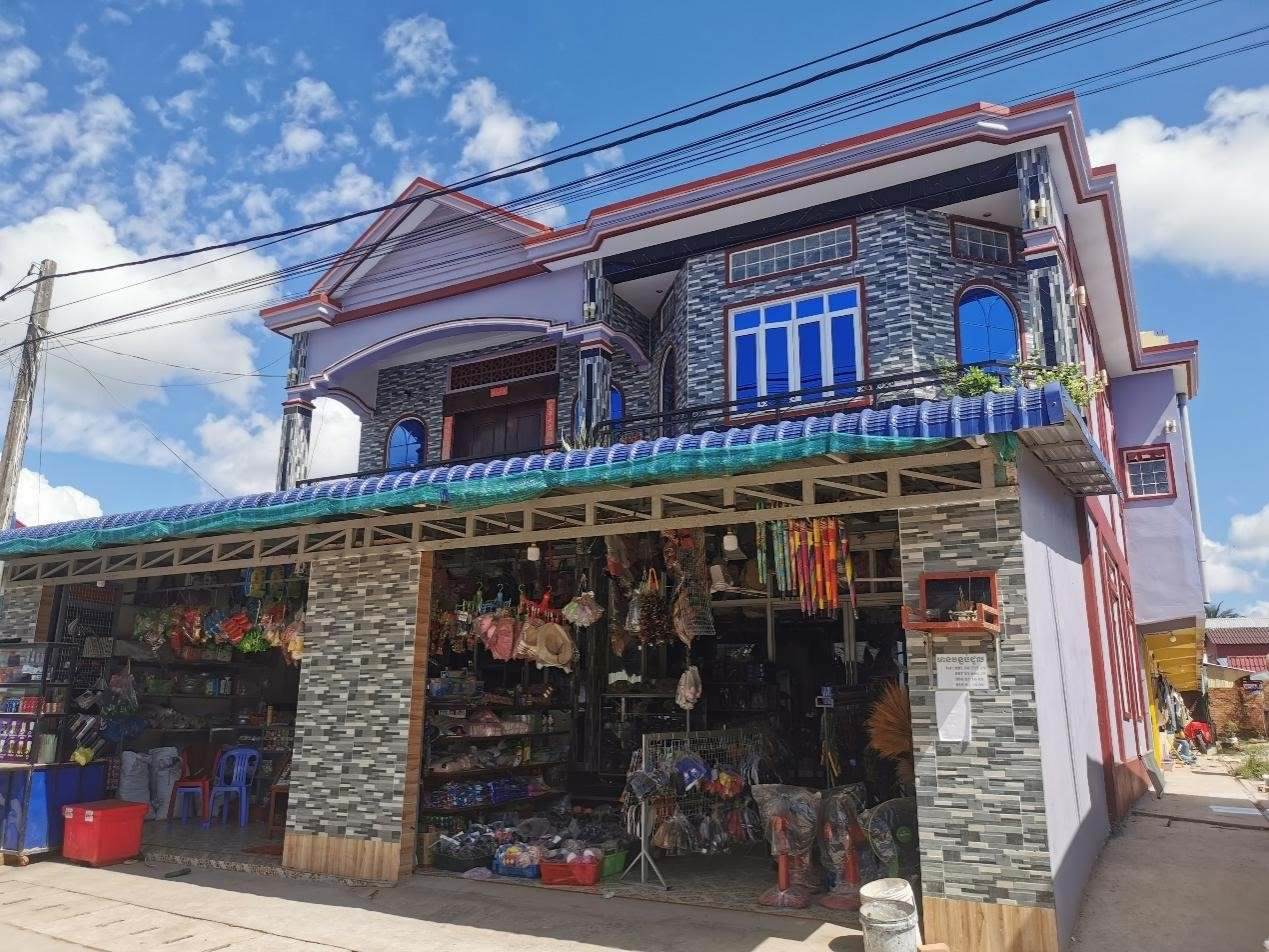 毗鄰西港特區(qū)的商店。西港特區(qū)供圖