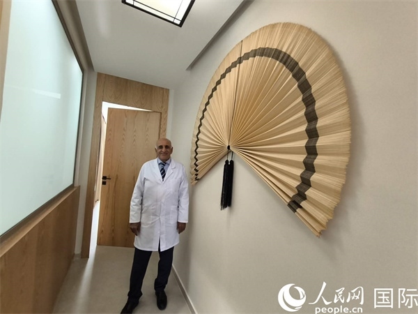 哈利勒的診所內(nèi)。人民網(wǎng)記者 黃培昭攝