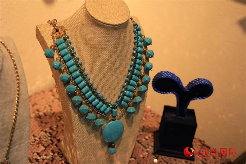 蘇美爾時(shí)期的流行項(xiàng)鏈。 人民網(wǎng)伊納斯·易卜拉欣攝