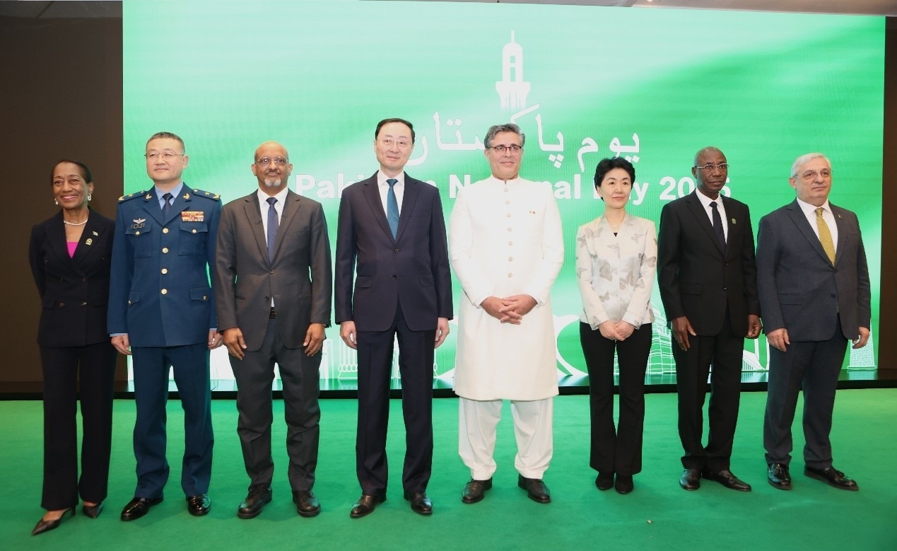 出席招待會(huì)的主要嘉賓合影。巴基斯坦駐華大使館供圖