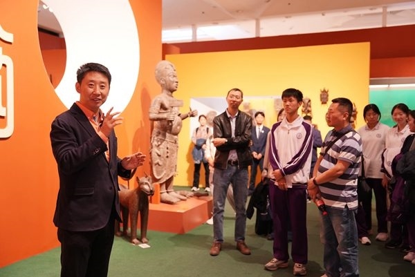 清華附中永豐學(xué)校家校共育活動舉行。校方供圖