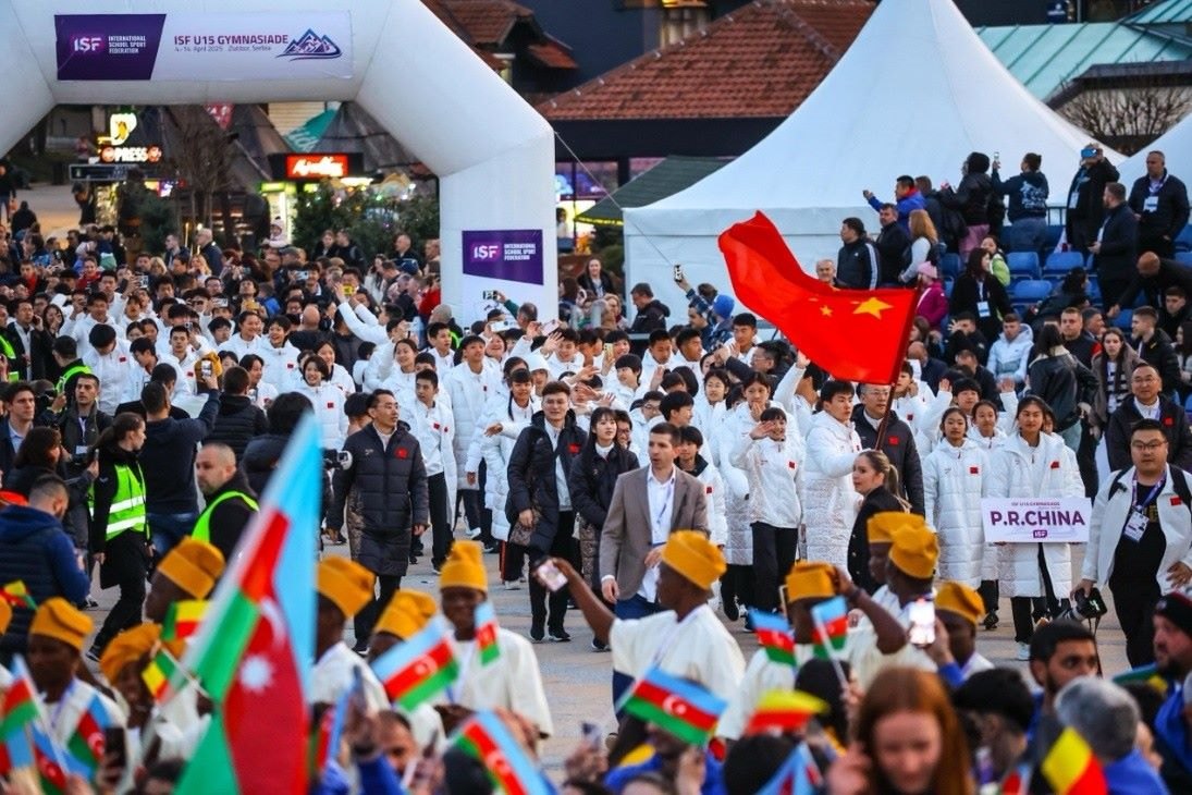 中國中學(xué)生體育代表團(tuán)在開幕式上入場。圖片來源：中國中學(xué)生體育代表團(tuán)