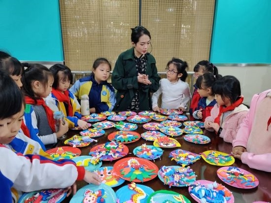 師生互動(dòng)課堂。