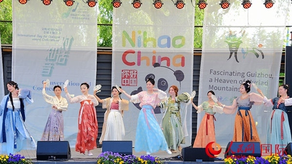 舞蹈《寄明月》。人民網(wǎng)記者 殷淼