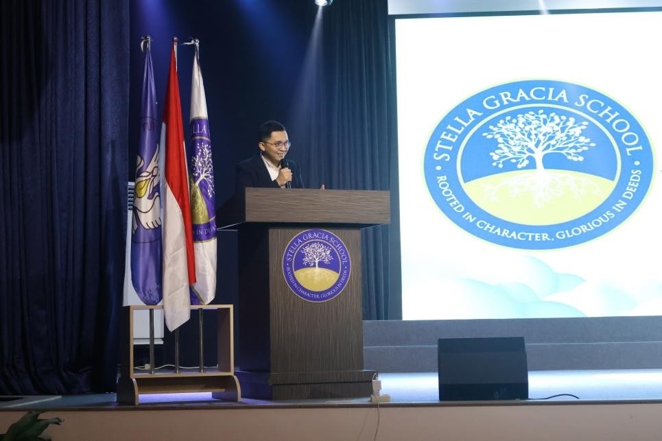 安德魯致辭。哈山努丁大學(xué)孔子學(xué)院供圖